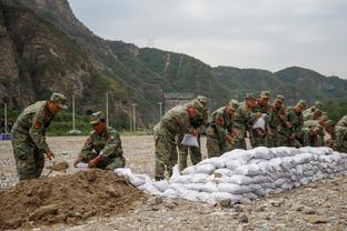 阿泰谈生涯最难防的球员：理查德-汉密尔顿、詹姆斯、科比、乔丹